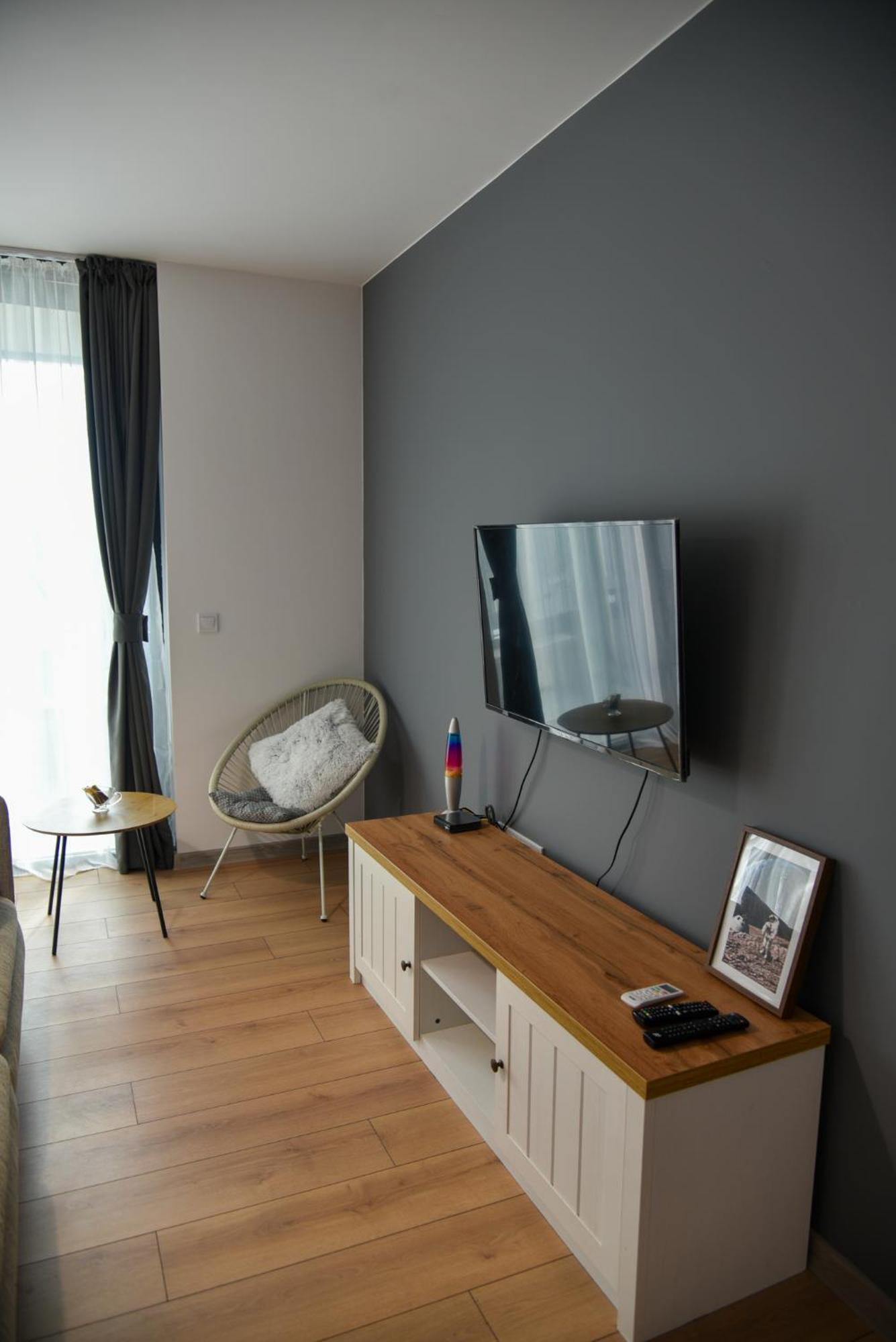 Sunlit Elegance Escape Apartment Varna Buitenkant foto