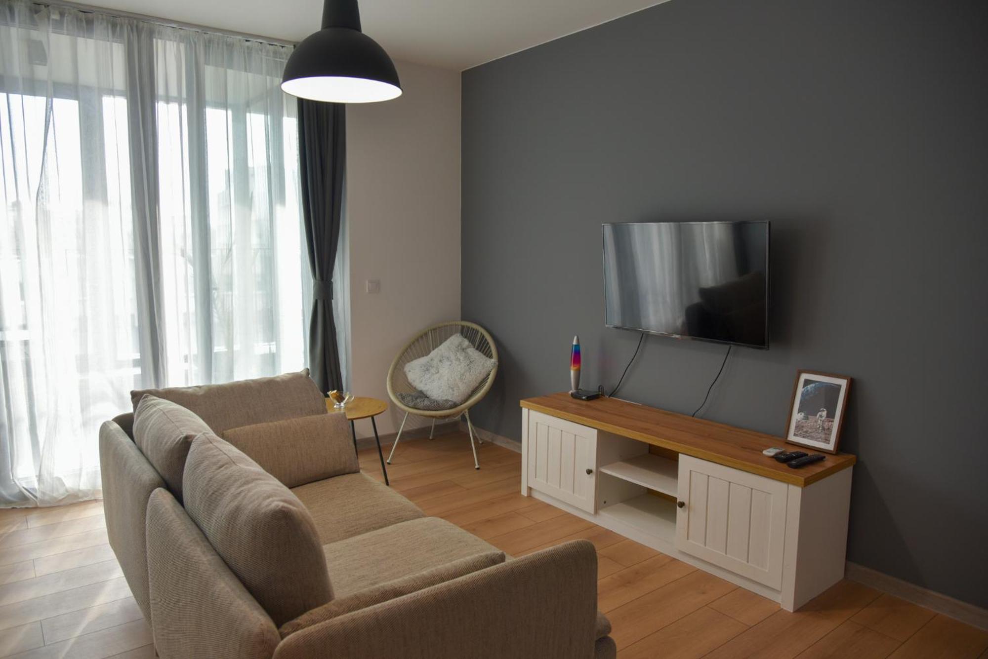 Sunlit Elegance Escape Apartment Varna Buitenkant foto
