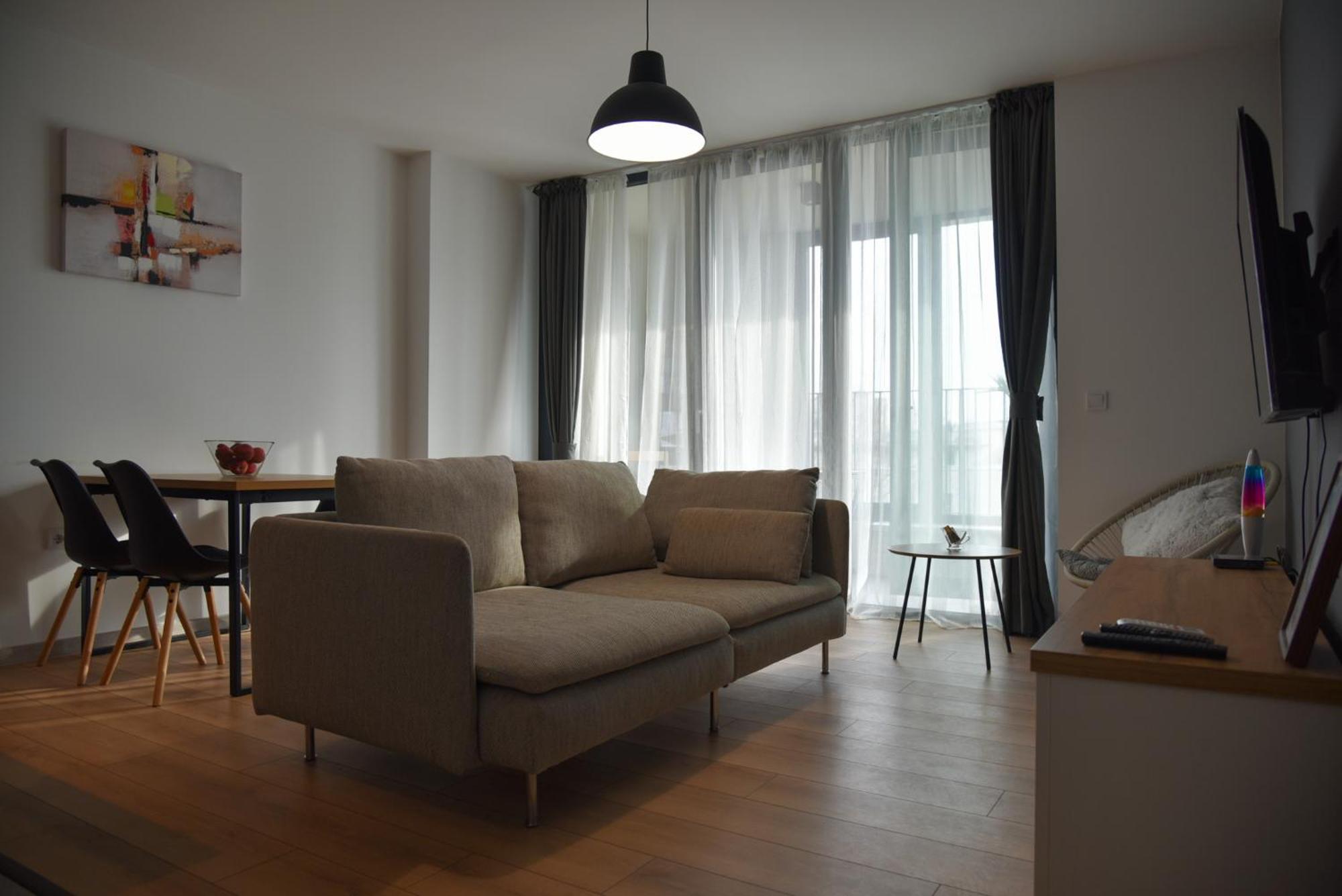 Sunlit Elegance Escape Apartment Varna Buitenkant foto