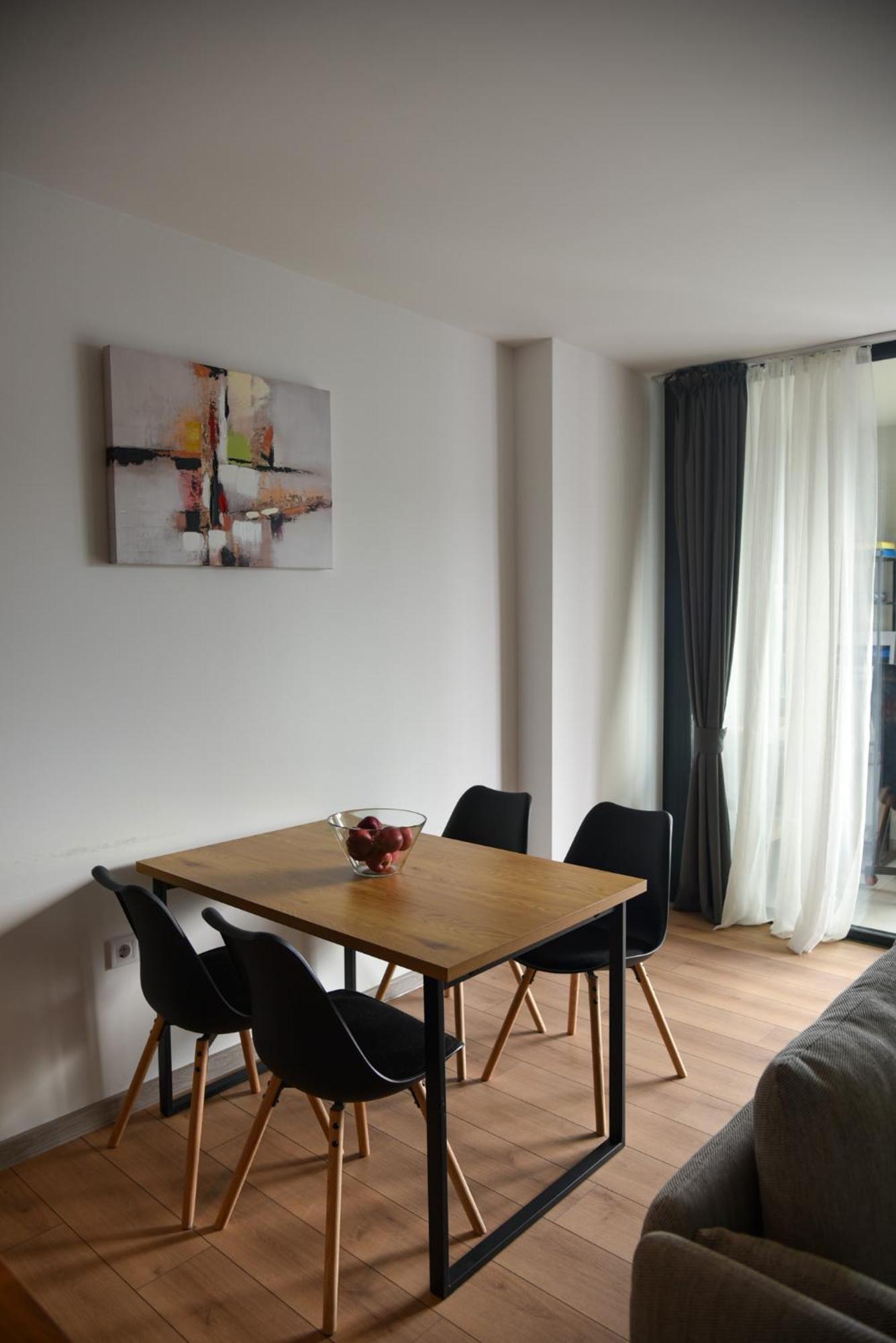 Sunlit Elegance Escape Apartment Varna Buitenkant foto