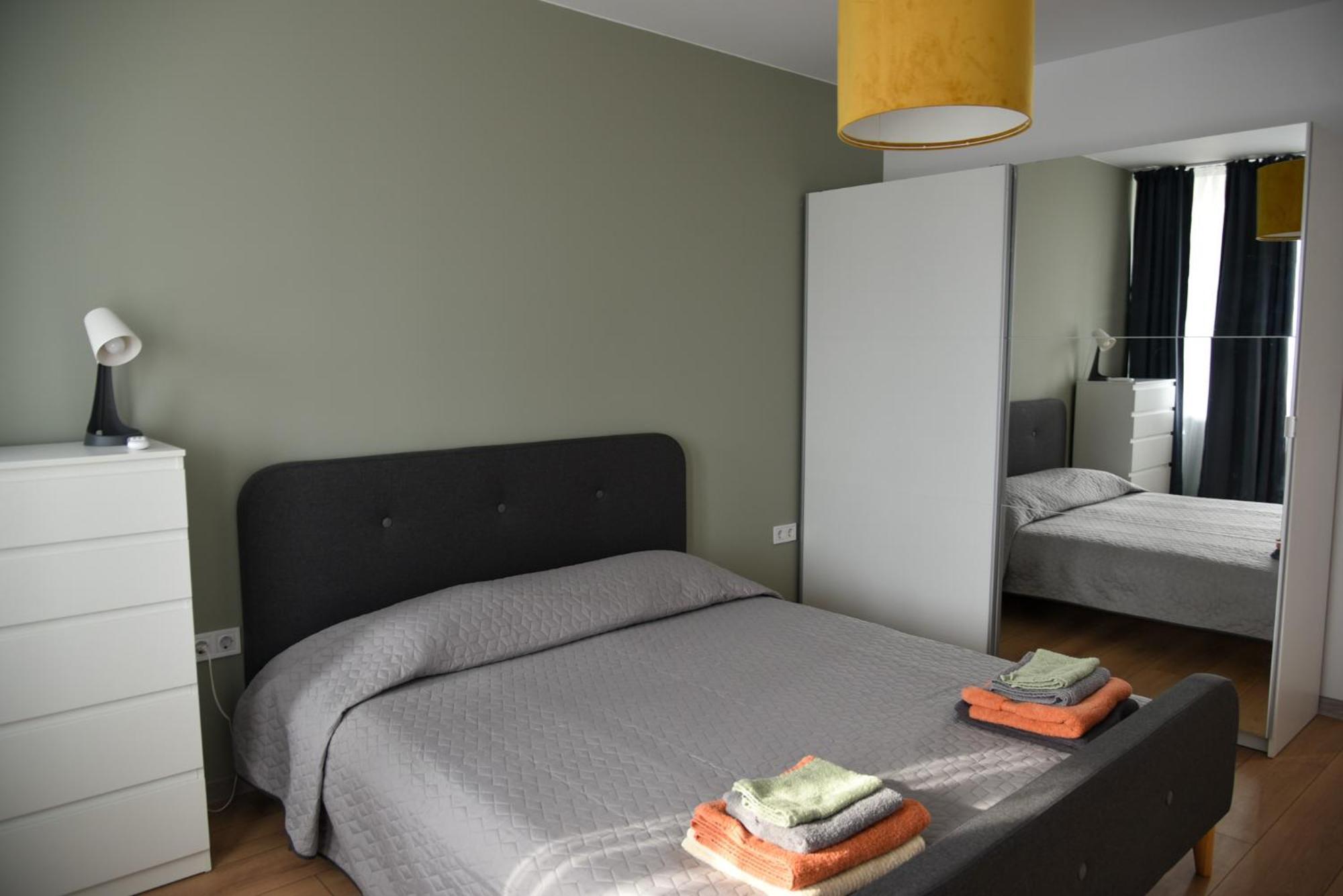 Sunlit Elegance Escape Apartment Varna Buitenkant foto